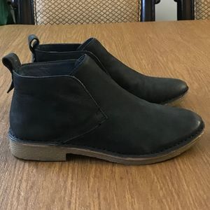 DOLCE VITA ANTHRACITE NUBUCK CHELSEA BOOTS